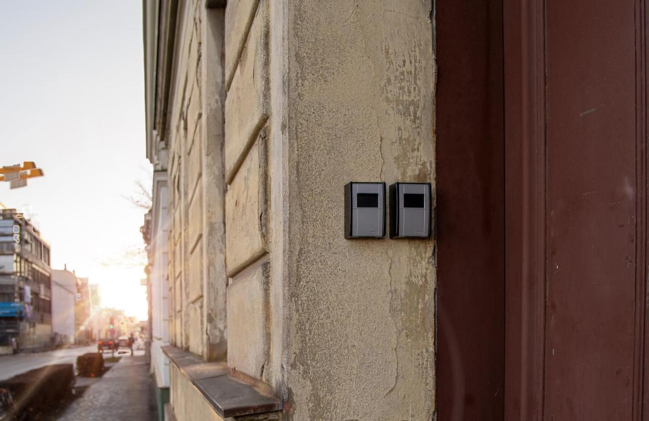 City Appartement Wagram Am Hauptbahnhof Sankt Poelten Exterior foto