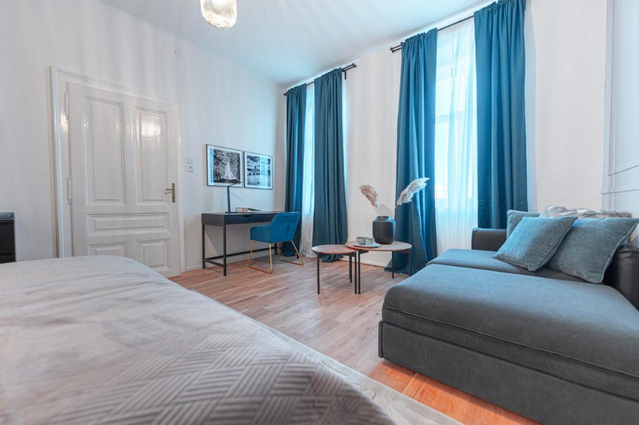 City Appartement Wagram Am Hauptbahnhof Sankt Poelten Exterior foto